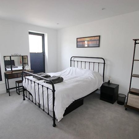 Modern Home For Small Groups By Stones Throw Apartments - Free Parking - Sea View Worthing Kültér fotó
