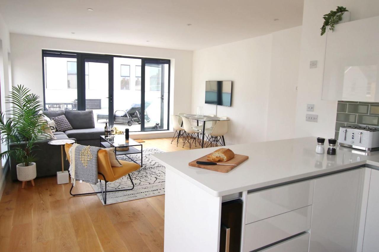 Modern Home For Small Groups By Stones Throw Apartments - Free Parking - Sea View Worthing Kültér fotó