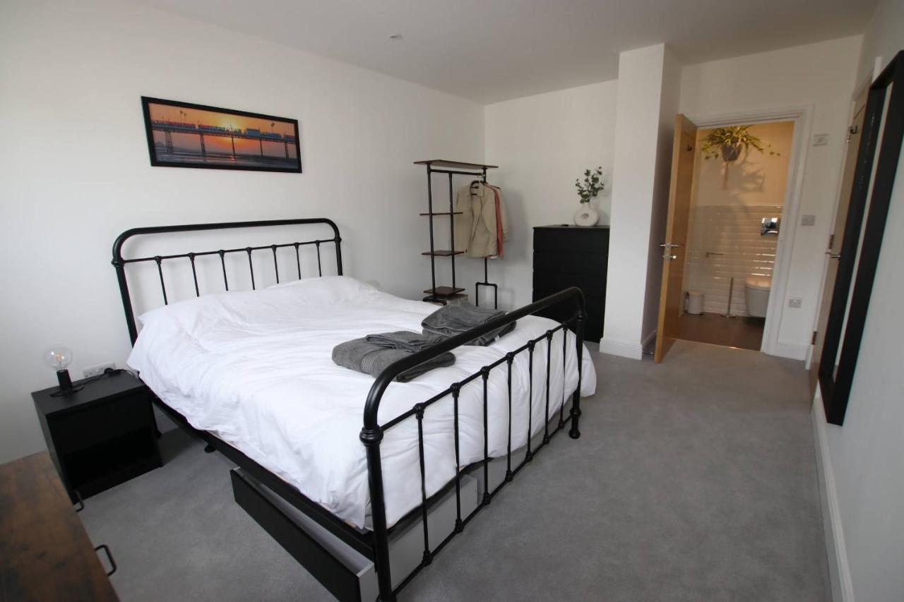 Modern Home For Small Groups By Stones Throw Apartments - Free Parking - Sea View Worthing Kültér fotó
